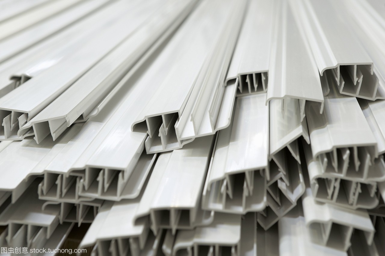 擠壓UPVC窗框 無塑化聚氯乙烯在建筑中的應(yīng)用